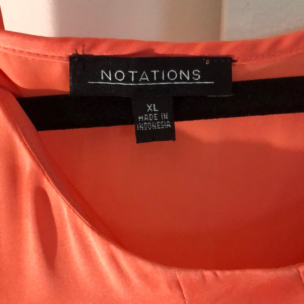 Blouse - Picture 2 of 2